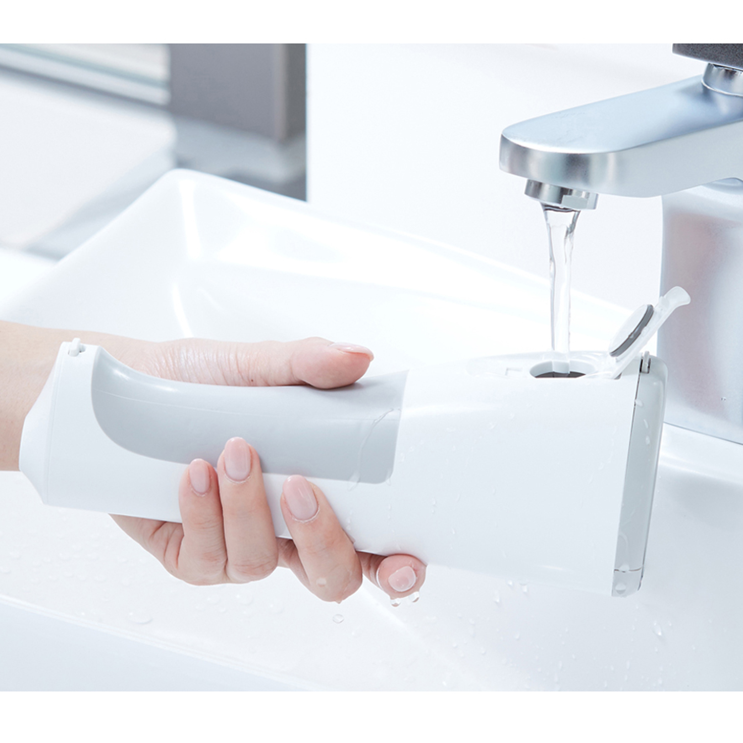 Panasonic EW1511 Oral Irrigator + Gift (Cleaning Agent)