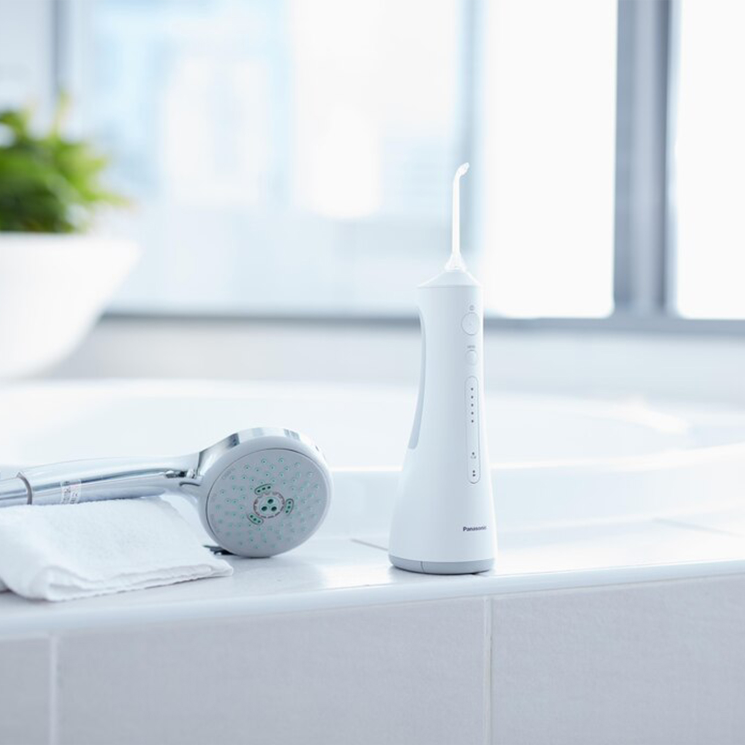 Panasonic EW1511 Oral Irrigator, Portable with 5 Operating Modes