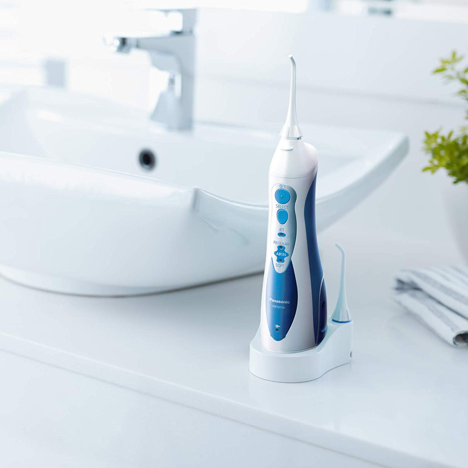 Panasonic EW1211 Oral Irrigator, 3 Modes, Portable