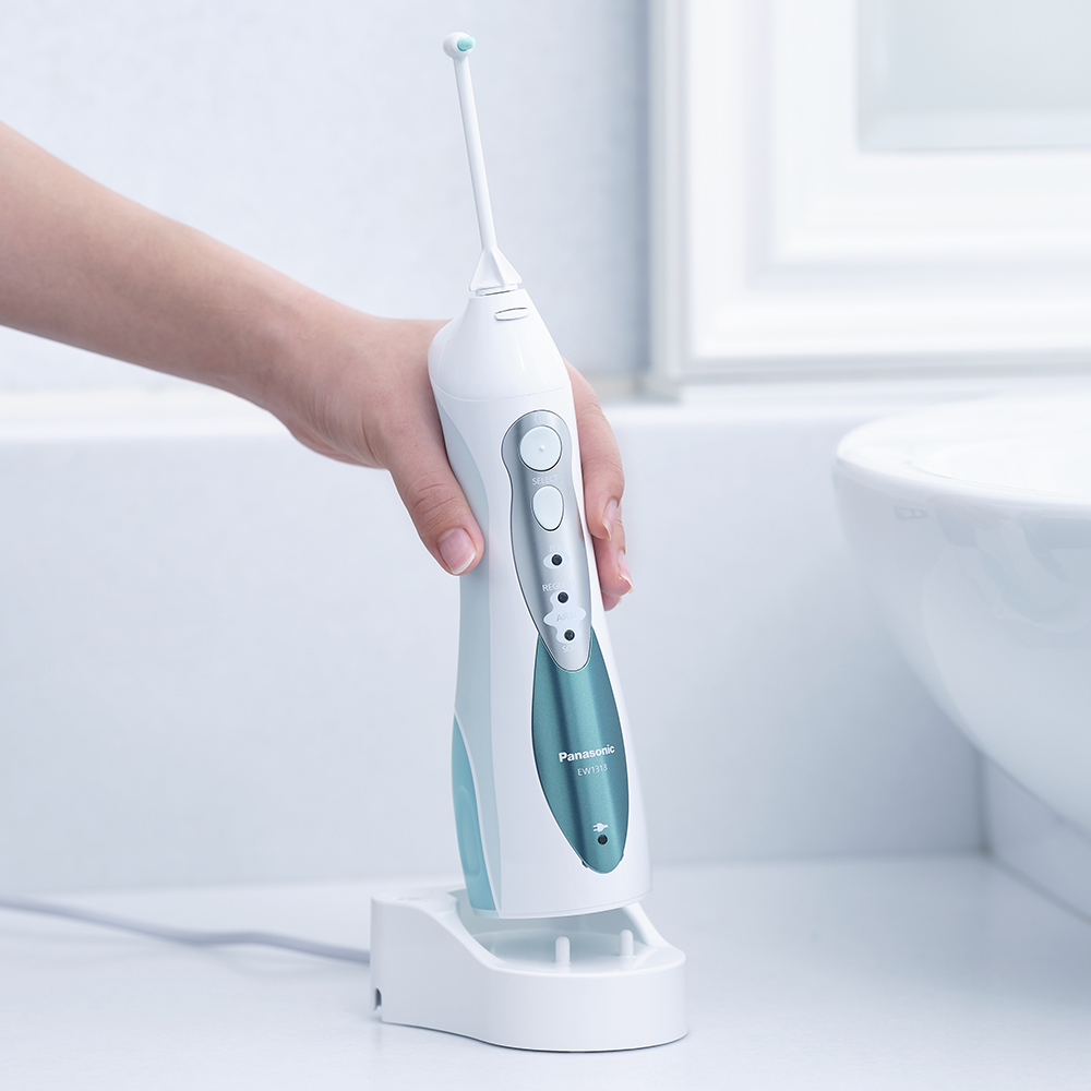 Panasonic EW1313 Oral Irrigator + Gift (Cleaning Agent)