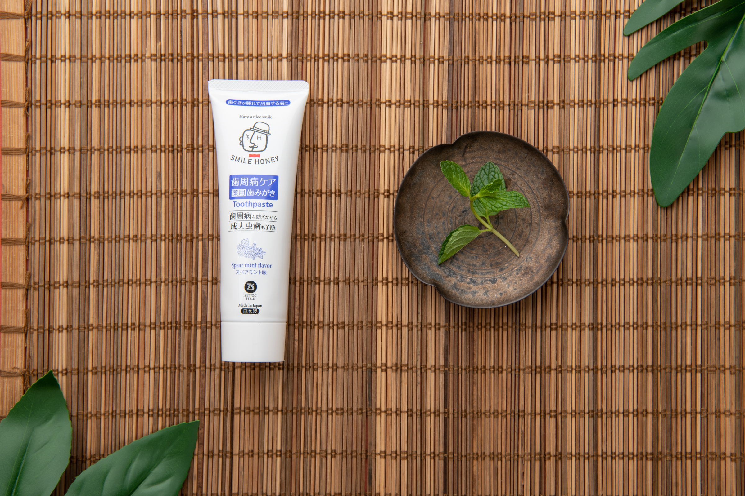 Japanese anti-cavity toothpaste NIPPON ZETTOC SMILE HONEY (mint), 120 g