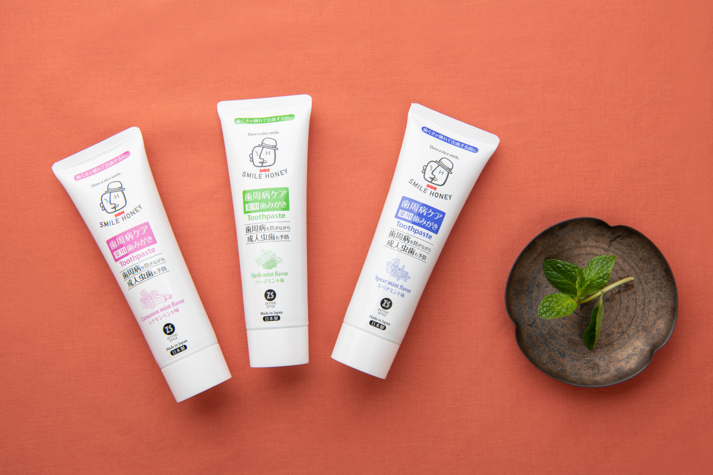 Japanese anti-cavity toothpaste NIPPON ZETTOC SMILE HONEY (mint), 120 g