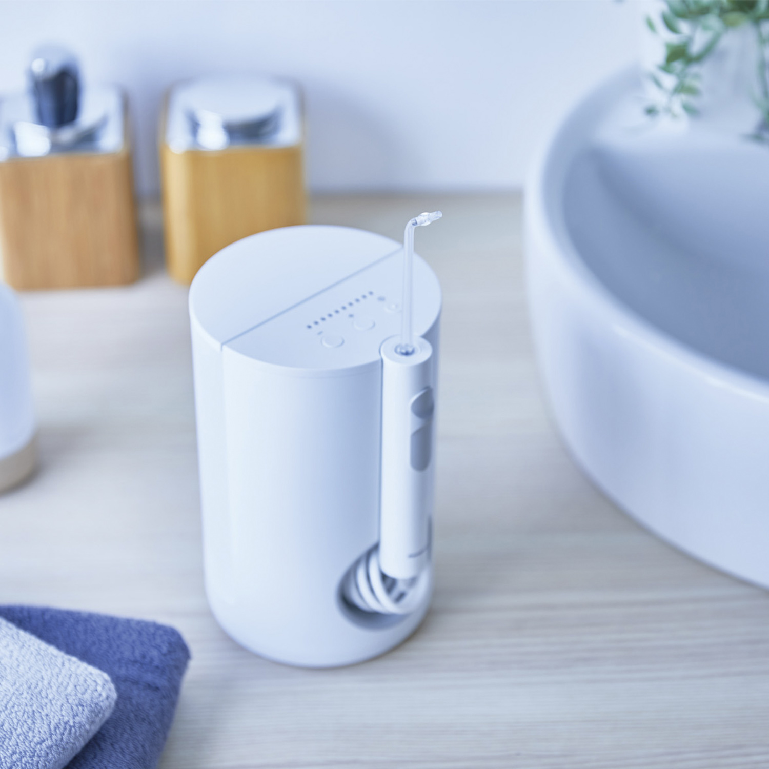 Panasonic EW1611 Oral Irrigator + Gift (Cleaning Agent)